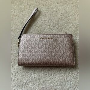 Michael Kors Rose Gold Jet Set Double Zip Wristlet